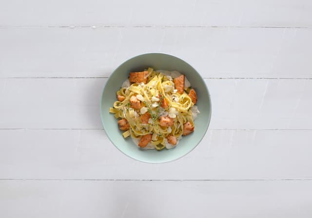 Tagliatelle s lososom