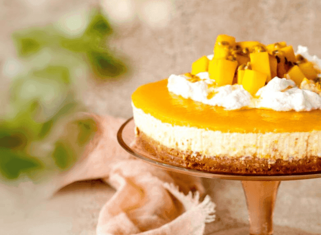 Pečený mangovo-marakujový cheesecake